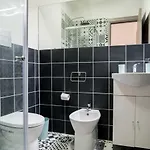 Interno2 巴里